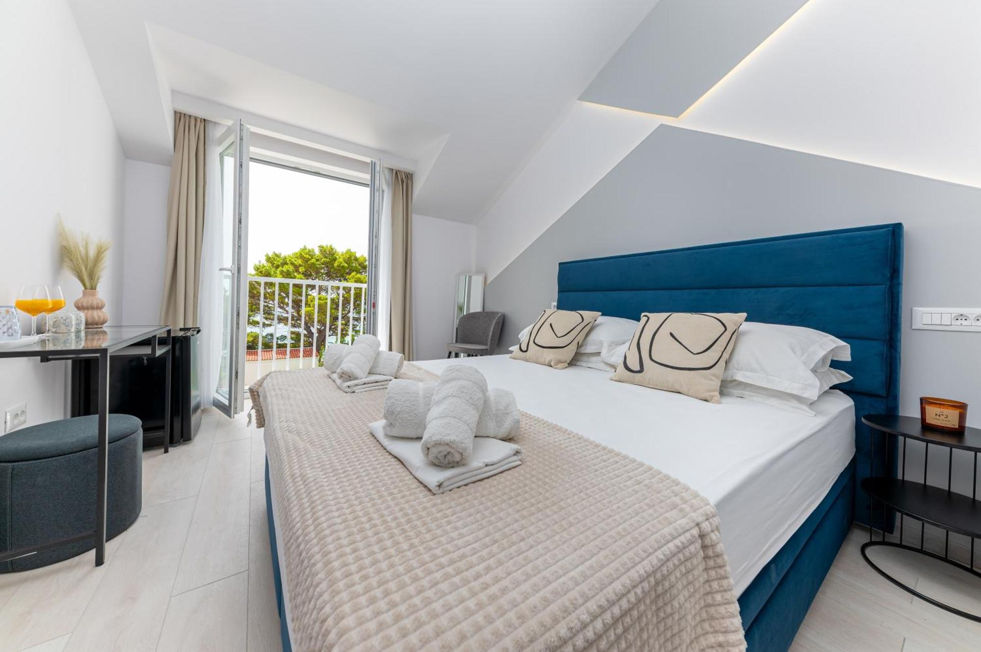 Aurora Beachfront Luxury Rooms&Suites Brela Exterior foto